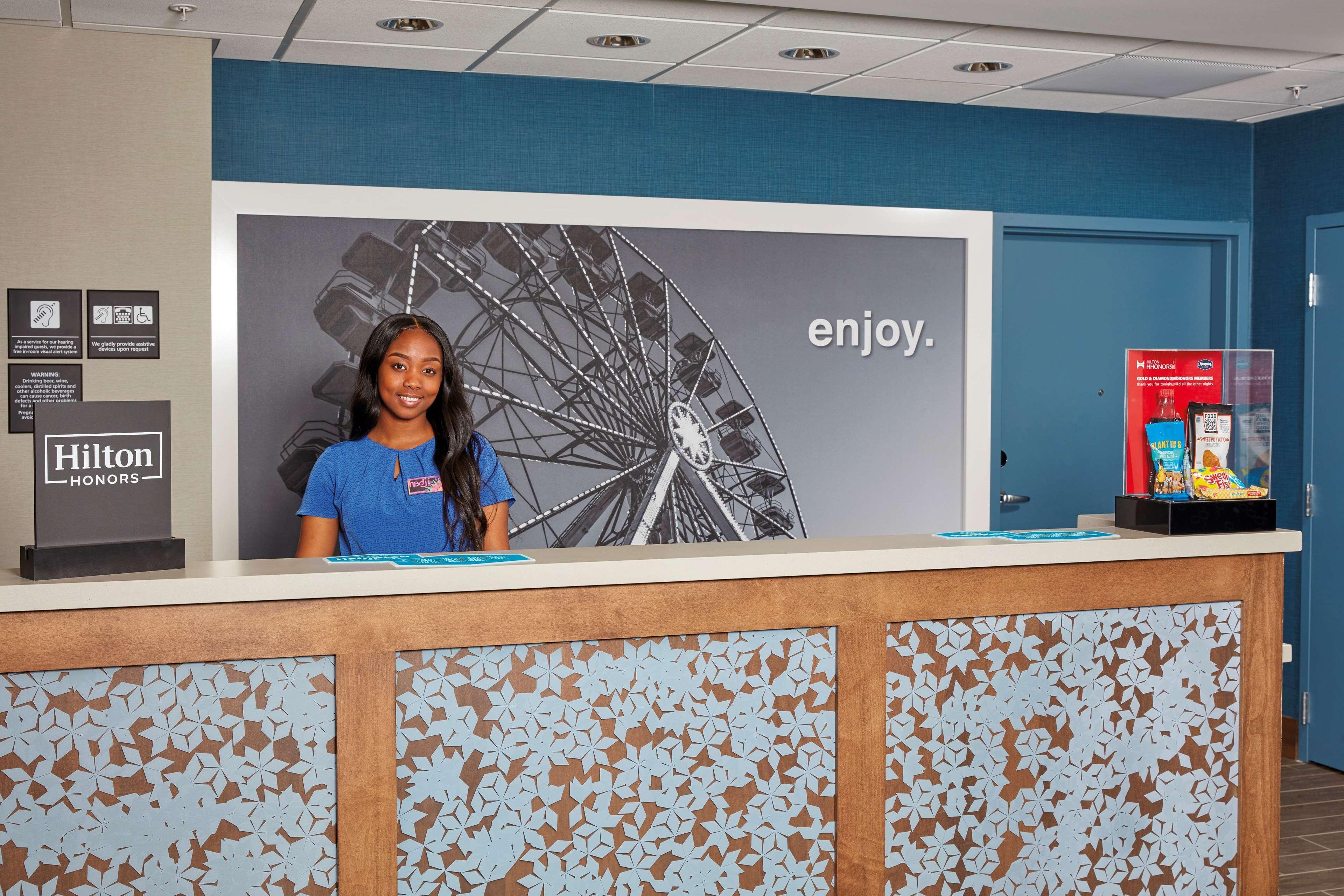 Hampton Inn & Suites Sacramento At Csus Екстер'єр фото