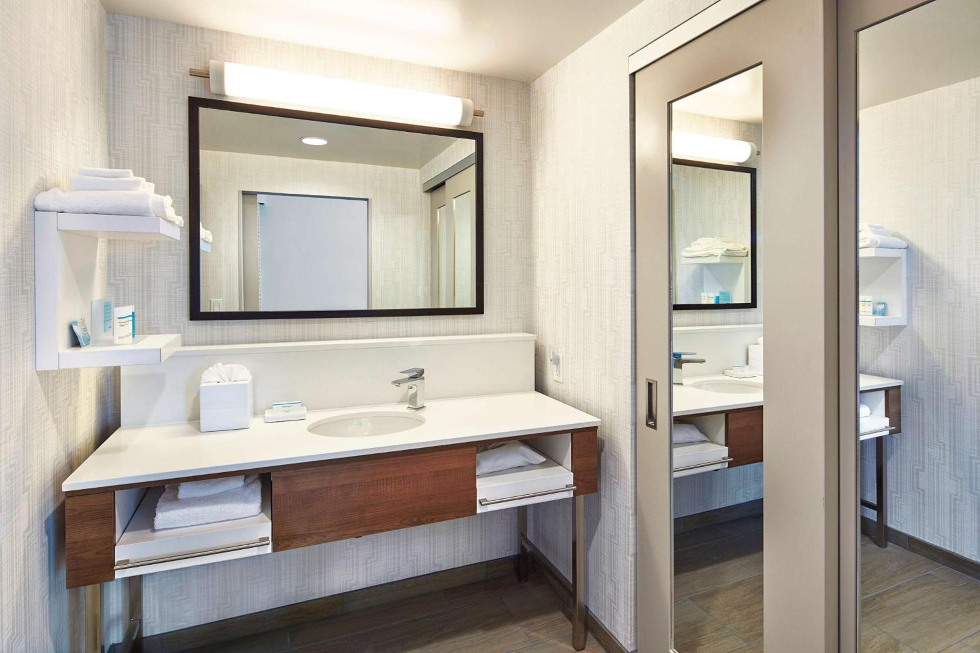 Hampton Inn & Suites Sacramento At Csus Екстер'єр фото
