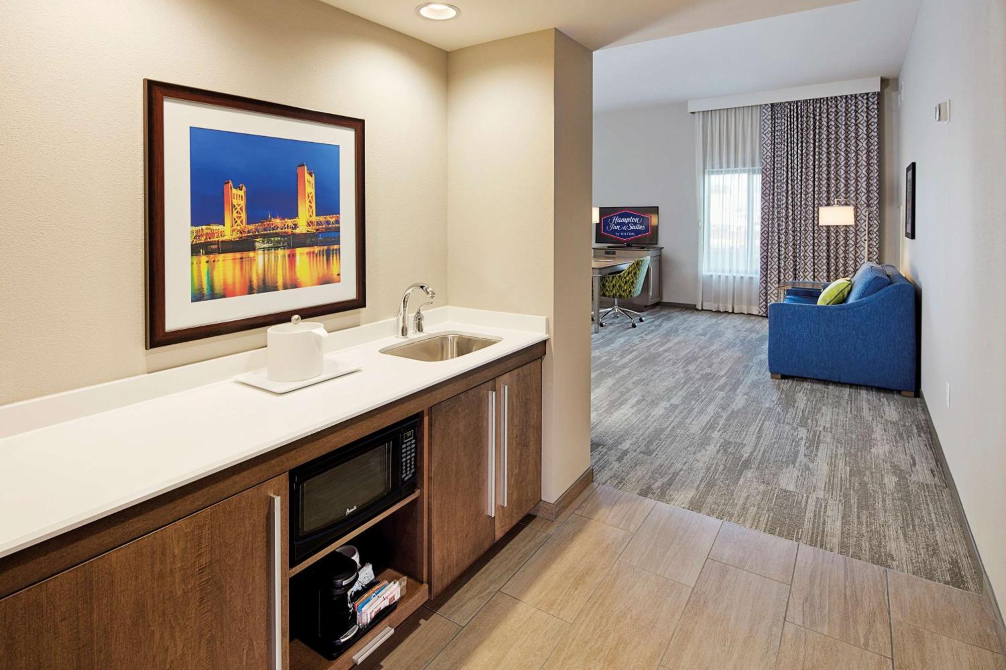 Hampton Inn & Suites Sacramento At Csus Екстер'єр фото