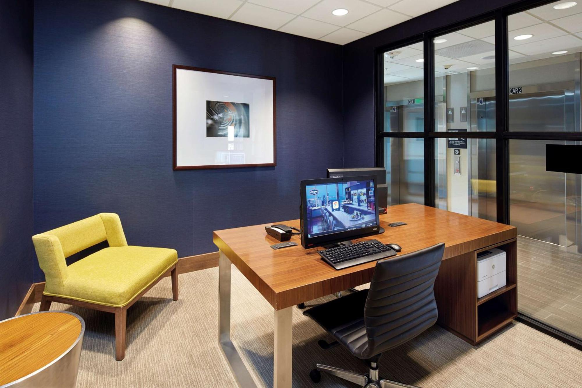 Hampton Inn & Suites Sacramento At Csus Екстер'єр фото