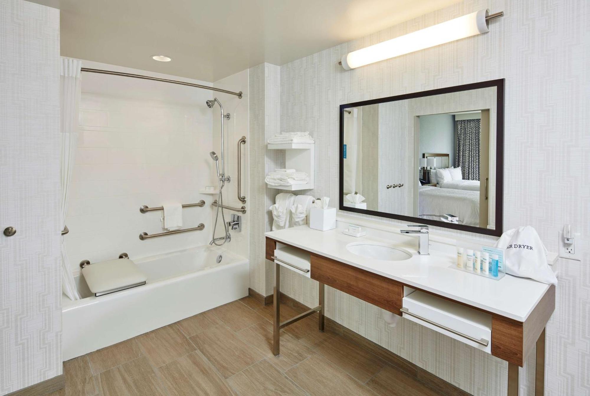 Hampton Inn & Suites Sacramento At Csus Екстер'єр фото